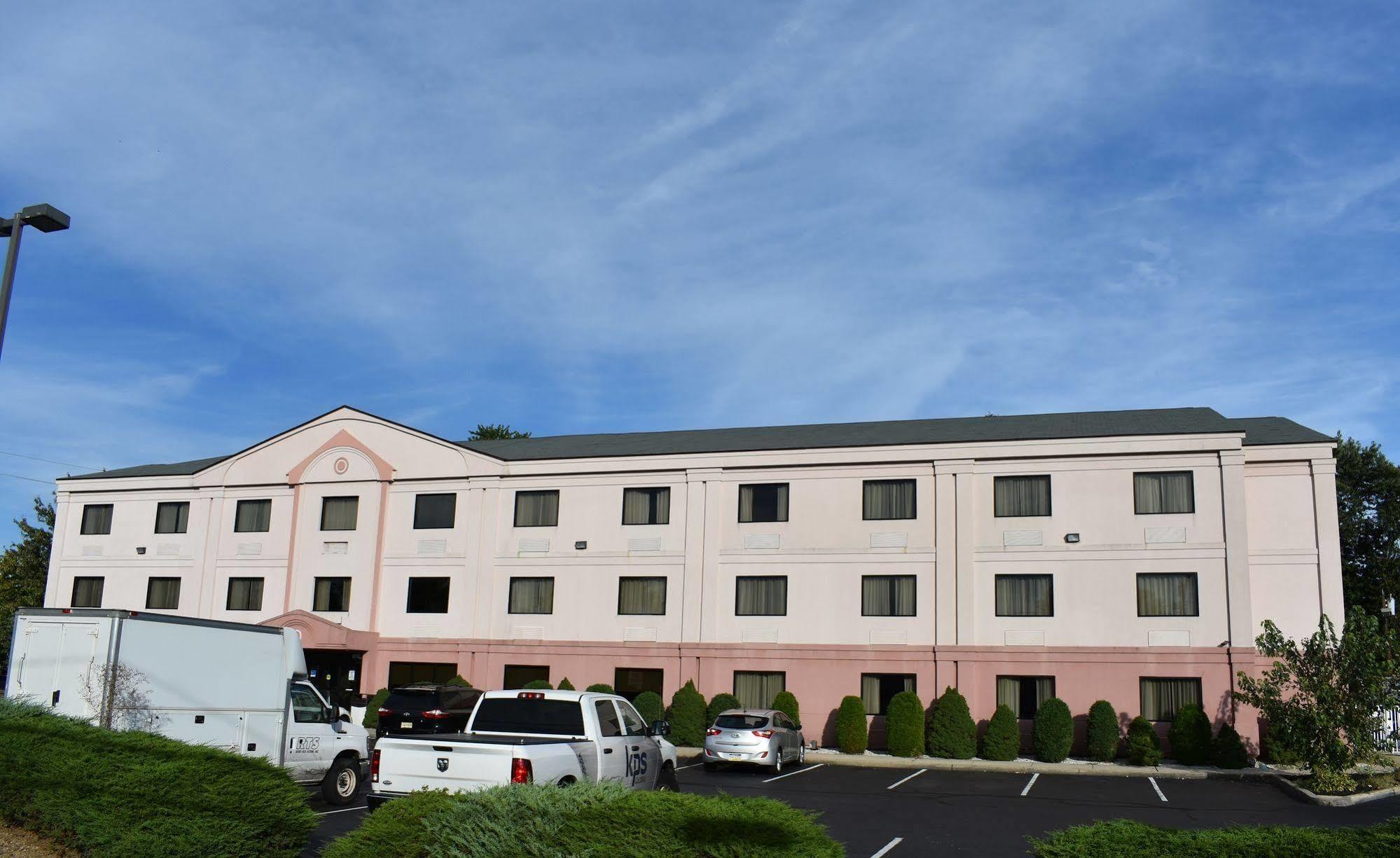 Comfort Near Nj Turnpike 2*
